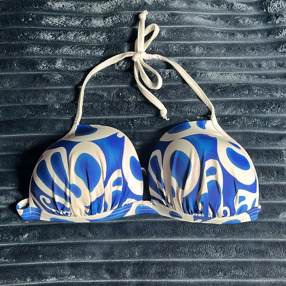 Venus holter bikini top, sz DD, blue and white